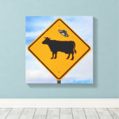 UFO牛の横断標識 キャンバスプリント (インサイチュ (ウッドフロア))