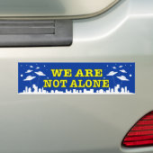 UFO私達はデカールだけとのと宇宙船ではないです バンパーステッカー (車上)