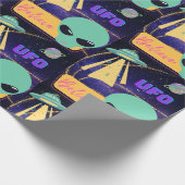 UFO、地球外生命体を信じる ラッピングペーパー (角)