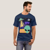 UFO、地球外生命体を信じる Tシャツ (正面フル)