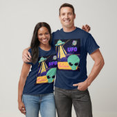 UFO、地球外生命体を信じる Tシャツ (ユニセックス)