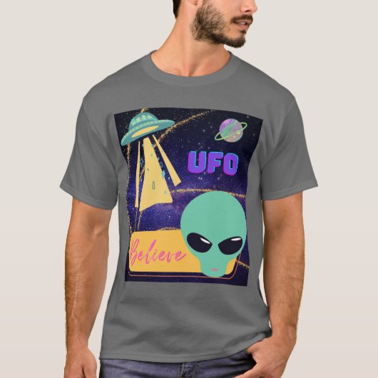 UFO、異星人 信じる Tシャツ (正面)