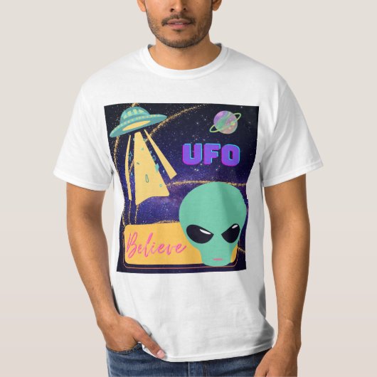 UFO、異星人 信じる Tシャツ (正面)