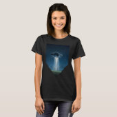 UFO Abduction  Flying Saucer Alien UFO Believers Tシャツ (正面フル)
