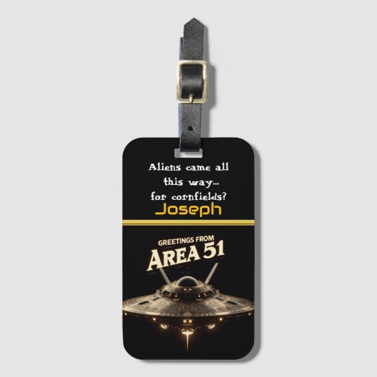 UFO Over Area 51 at Dusk ラゲッジタグ (正面縦)