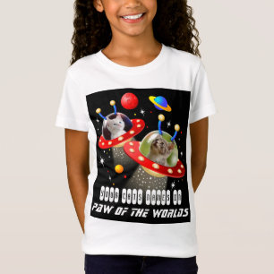 UFO Sci Fiエイリアンの宇宙船に乗った猫 Tシャツ