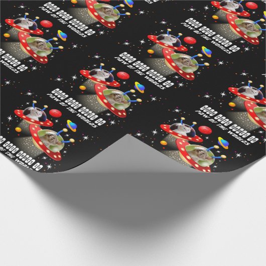 UFO Sci Fiエイリアン宇宙船での2匹の猫のシーン ラッピングペーパー (角)