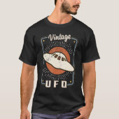 UFO Vintage Retro Classic Love Tシャツ (正面)