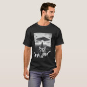 UFOsおもしろいのCat Selfie風変わりエイリアン Tシャツ (正面フル)