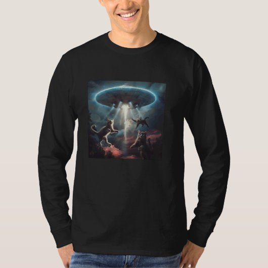 UFOsおもしろいエイリアン侵攻猫 Tシャツ (正面)