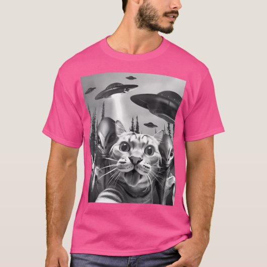 Ufosおもしろい平和サイン付き猫セルフィーエイリアンCat Uf Tシャツ (正面)