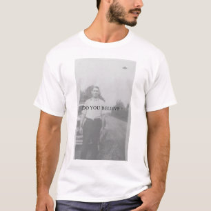 UFOs: 信じます Tシャツ