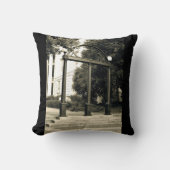 UGAの枕 クッション (正面)