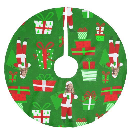 ugly christmas Marjorie Taylor Greene santa ブラッシュドポリエステルツリースカート (正面)