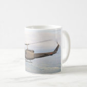 UH-1イロクォイ人のマグ コーヒーマグカップ (正面右)