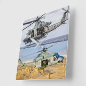UH-1Y毒 スクエア壁時計 (傾斜)