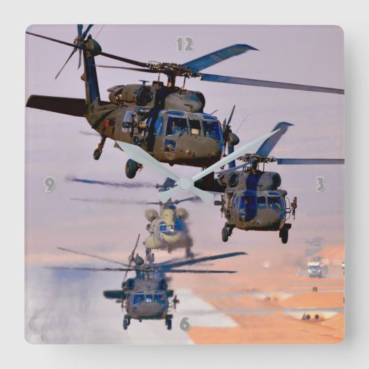 UH-60Mブラックホーク スクエア壁時計 (正面)