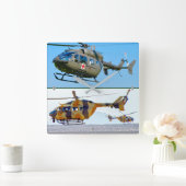 UH-72Aラコタ スクエア壁時計 (ホーム)