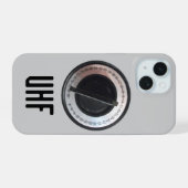UHFテレビダイヤル iPhone 15ケース (裏面横)