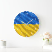 Ukraine Flag Wall Clock — Waving Flag Design ラージ壁時計 (ホーム)