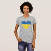 Ukraine is in my heart. Ukrainian flag. Support. Tシャツ (正面フル)