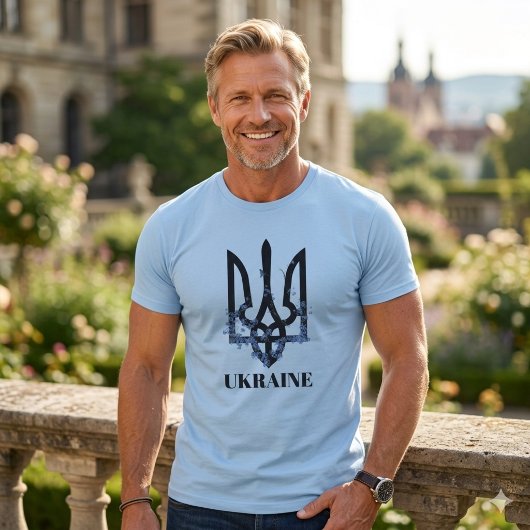 UKRAINE. Trident. Ukrainian Coat of Arms  T-Shirt Tシャツ