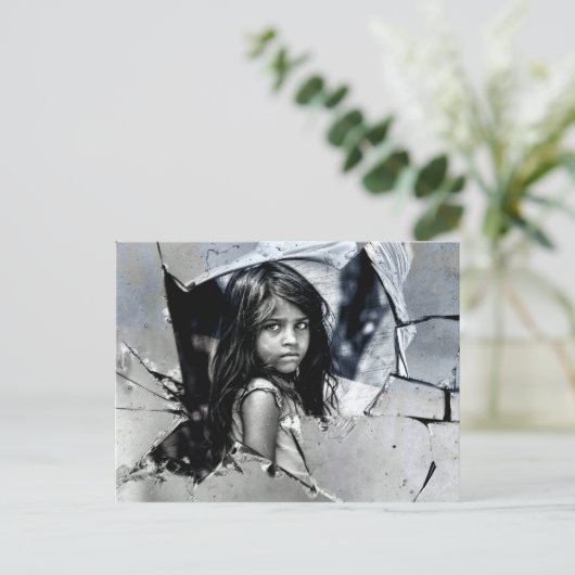 Ukraine War on Children ポストカード (スタンド正面)