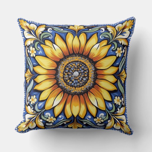 Ukrainian folk art. クッション (正面)