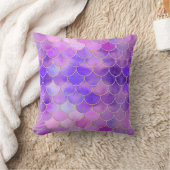 Ultra Violet & Mermaidスケールパターン金ゴールド クッション (ブランケット)