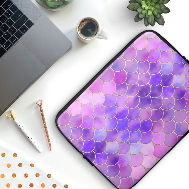 Ultra Violet & Mermaidスケールパターン金ゴールド ラップトップスリーブ (Violet Mermaid Scale Pattern Laptop Sleeve)