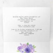 Ultra Violet Waterカラーフローラ結婚の全てを同時に使用 三つ折り招待状 (内部最初)