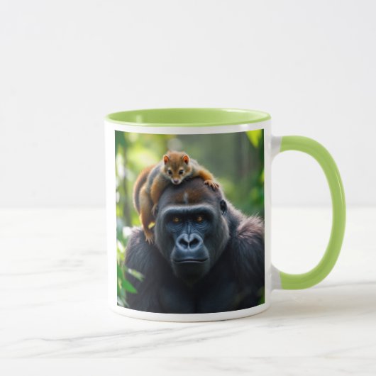 Un gorille très fort avec un écureuil sur sa tête. マグカップ (右)