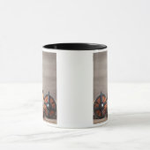 Un ours viking en peluche avec casque et bouclier. マグカップ (中央)