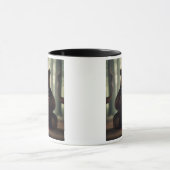 Un ourson assis devant un pot de confiture. マグカップ (中央)