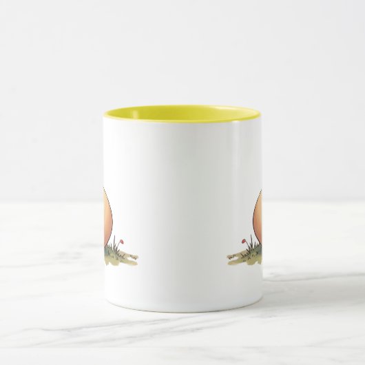 Un poussin couve un œuf. マグカップ (中央)