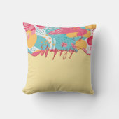 Unapologetic Bold Feminine Statement クッション (正面)