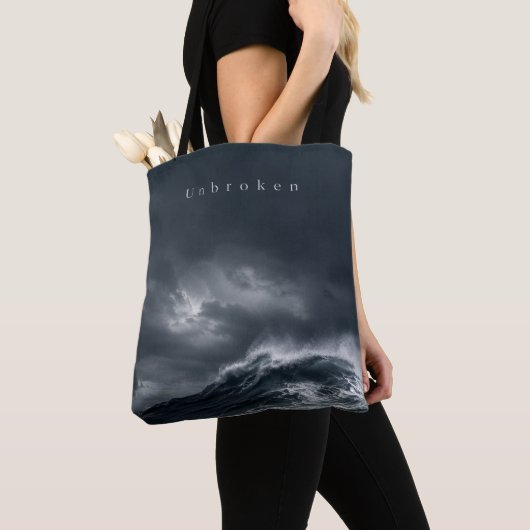 Unbroken - 暗い嵐の海の美学の引用 トートバッグ (クローズアップ)