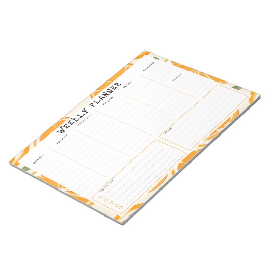 Undated Vertical Weekly Planner, Orange Border ノートパッド (アングル)