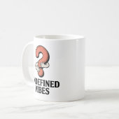 Undefined Vibes | 冗談交じりのハグをするクエスチョンマーク コーヒーマグカップ (正面左)