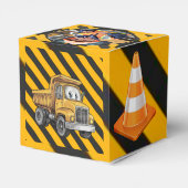 Under建築ボーイズフォト誕生日Bash フェイバーボックス (裏面サイド)