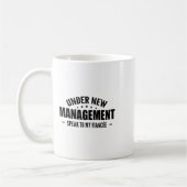 Under New Management Speak To My Fiancée - Future コーヒーマグカップ (左)