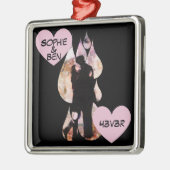 Under Umbrella: Romantic Couple Kissing in Rain メタルオーナメント (左)