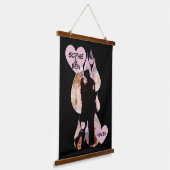 Under Umbrella: Romantic Couple Kissing in Rain 吊り下げ型タペストリー (傾斜あり)