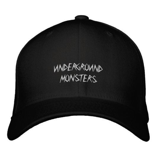 UNDERGROUND MONSTERS HAT 刺繍入りキャップ (正面)