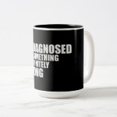 Undiagnosed But Something Is Definitely Wrong Joke ツートーンマグカップ (正面右)