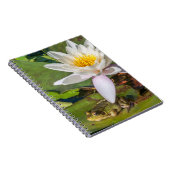 Une grenouille sous une fleur de nénuphar ノートブック (右側)