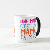 UNE MAMIE C'EST UNE MAMAN EN MIEUX モーフィングマグカップ (正面右)