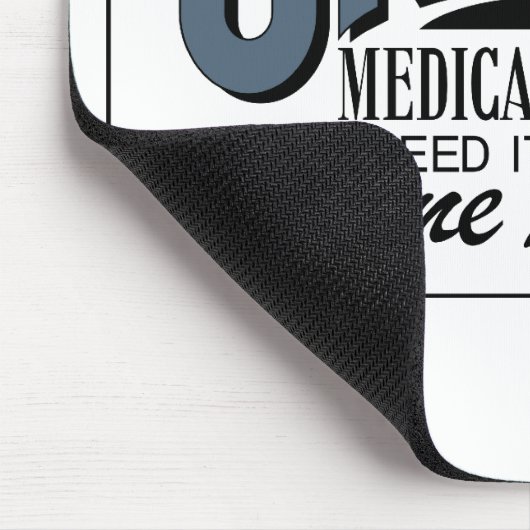 Uneedaの医薬品(生きている死者のリターン) マウスパッド (コーナー)