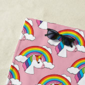 UnicornとRainbow with Cloudsかわいい ビーチタオル (インサイチュ)