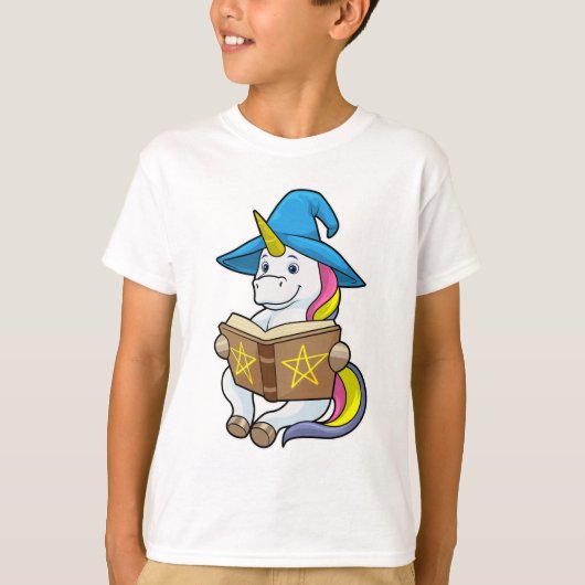 Unicorn as Wizard with Book & Hat Tシャツ (正面)